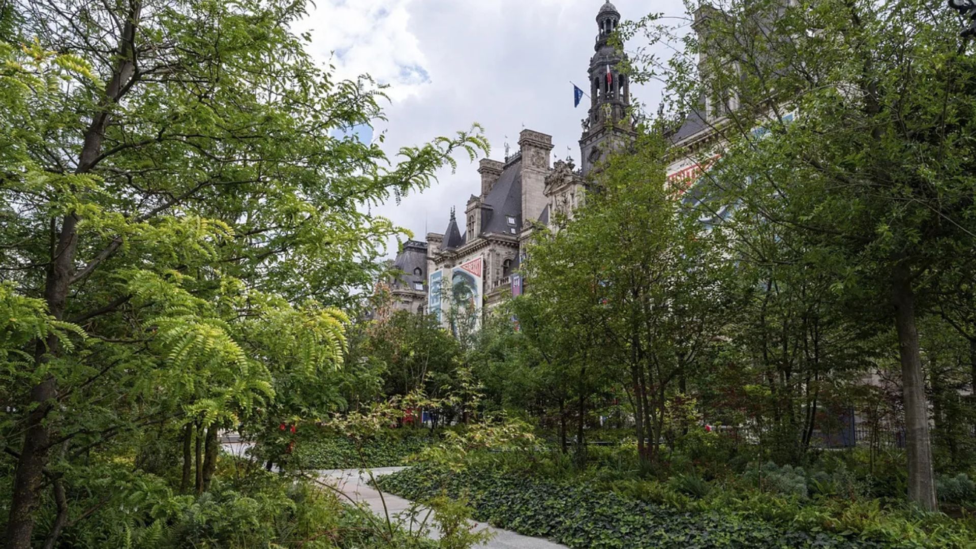 El Mundo – La transformación &lsquo;verde&rsquo; de París en los últimos 10 años – December 2025